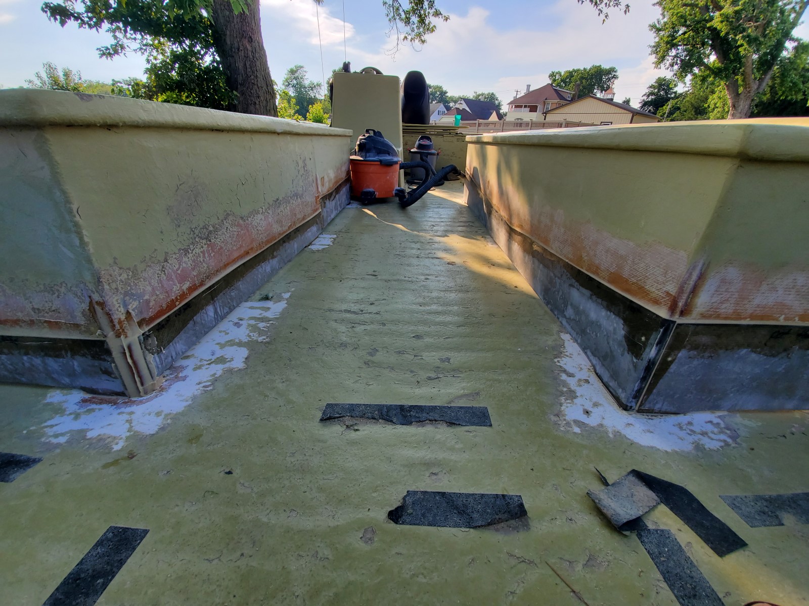 Fiberglass and gelcoat boat repair